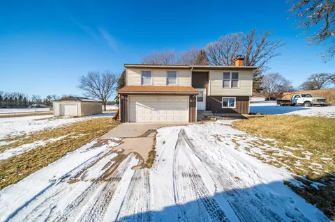 911 Main St N, Stewartville, MN 55976