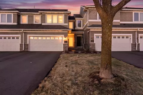 4986 Archer Ln N, Plymouth, MN 55446