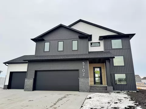 5102 11th St W, West Fargo, ND 58078