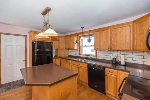Kitchen - 503 Bluff Ave, Brainerd, MN 56401 photo 3 of 3