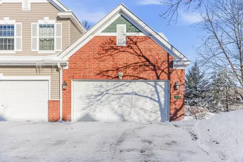 315 Heritage Trl, Circle Pines, MN 55014