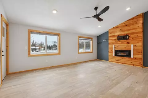 Living - 136 1st St N, Hackensack, MN 56452 photo 2 of 4