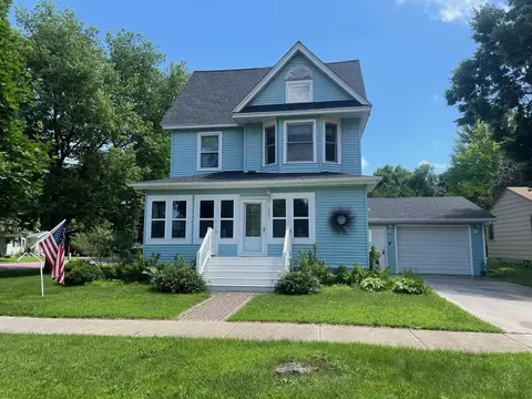 802 3rd Ave, Heron Lake, MN 56137