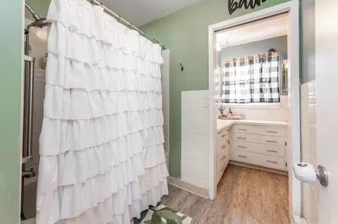 Bath - 629 Olson Ave, Windom, MN 56101 photo 2 of 3