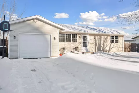 3937 233rd Ln NW, Saint Francis, MN 55070
