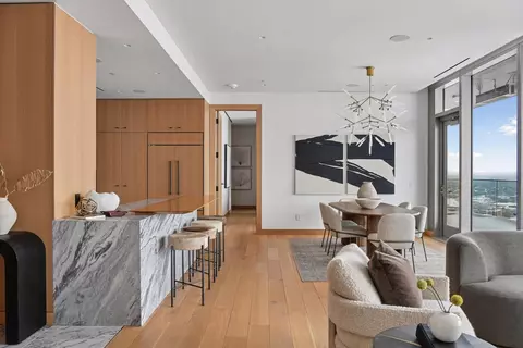 255 Hennepin Ave #3304, Minneapolis, MN 55401