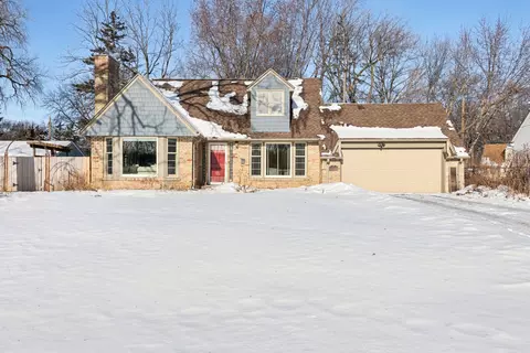 3200 Manor Dr, Golden Valley, MN 55422