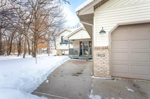 903 Geneva Dr, Alexandria, MN 56308