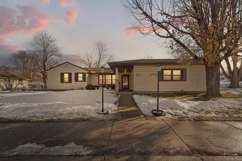 207 Shumway Ave, Faribault, MN 55021