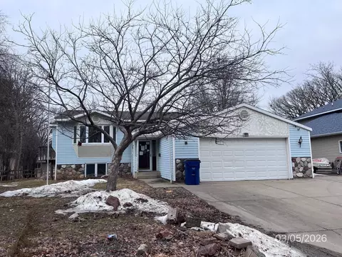 2513 19th St N, Saint Cloud, MN 56303