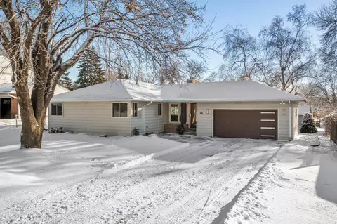 2808 34th Ave NE, Saint Anthony, MN 55418
