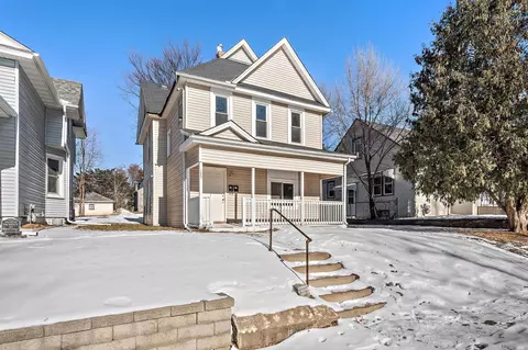 1083 Beech St, Saint Paul, MN 55106