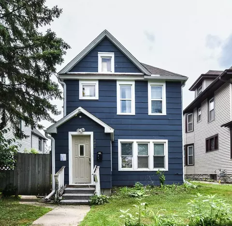 400 Blair Ave, Saint Paul, MN 55103