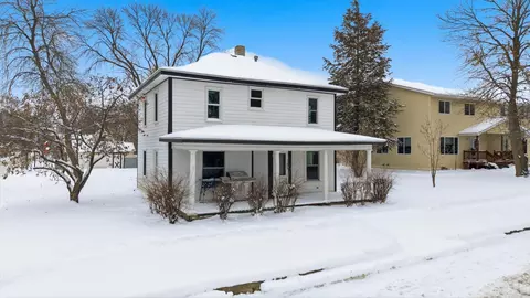 155 Excelsior Ave N, Annandale, MN 55302