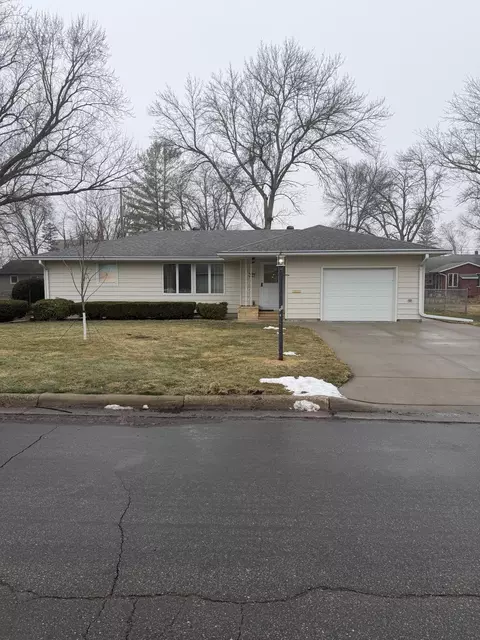 315 Floral Ave, Mankato, MN 56001