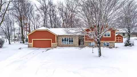510 Liberty Ln, New Prague, MN 56071