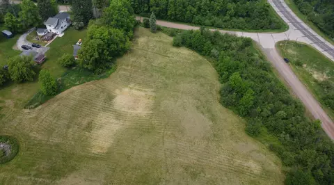 51 Nnn Wagner Rd, Hermantown, MN 55810