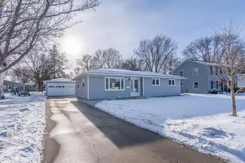 1211 13th Ave SW, Willmar, MN 56201