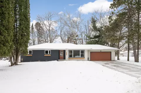 9181 31st St N, Lake Elmo, MN 55042