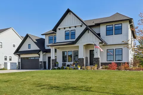 1389 Palmer Dr N, Lake Elmo, MN 55042
