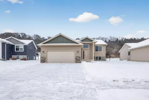 2163 Hadley Hills Dr NE, Rochester, MN 55906