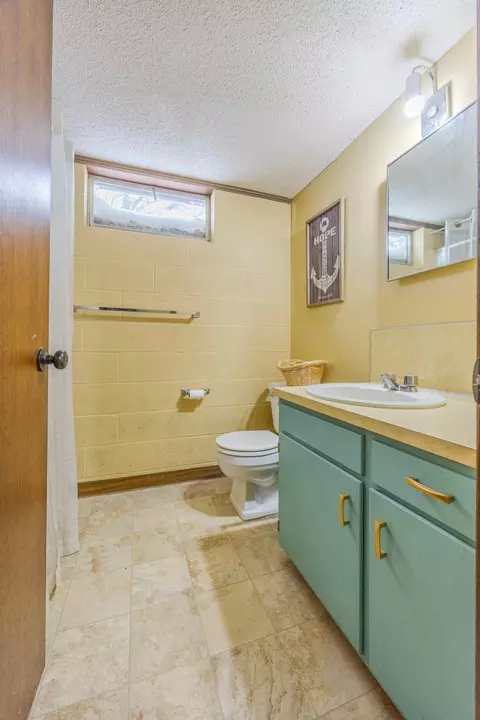 Bath - 609 E 8th St, Winthrop, MN 55396 photo 2 of 2