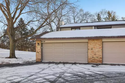 13621 Heather Hills Dr, Burnsville, MN 55337