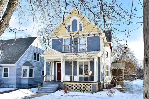 418 Wilson St, Winona, MN 55987