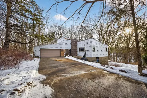 3732 Valleyridge Ct NE, Rochester, MN 55906