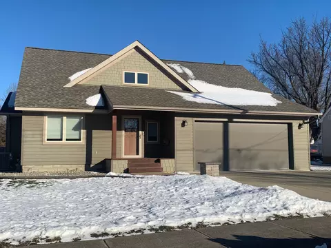 1807 3rd Ave NE, Austin, MN 55912