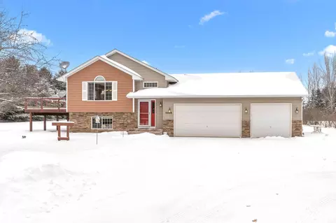 8628 380th St, North Branch, MN 55056