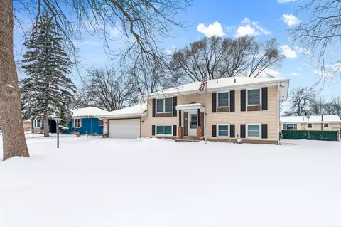 7466 Melody Dr NE, Fridley, MN 55432