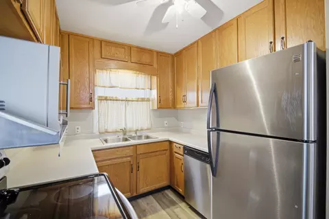 Kitchen - 1918 7th Ave NE, Austin, MN 55912 photo 1 of 3