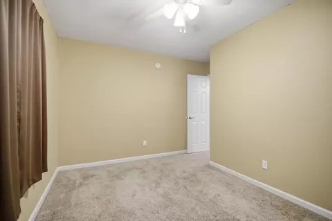 Bedroom - 1918 7th Ave NE, Austin, MN 55912 photo 1 of 9