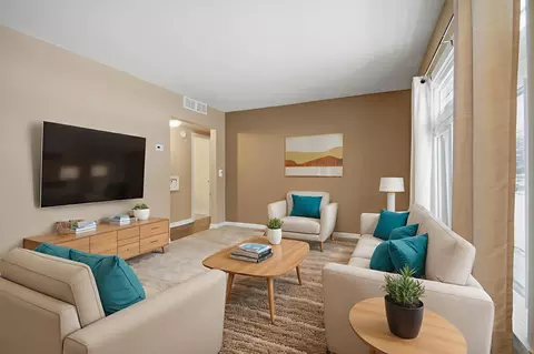 Living - 1918 7th Ave NE, Austin, MN 55912 photo 2 of 5