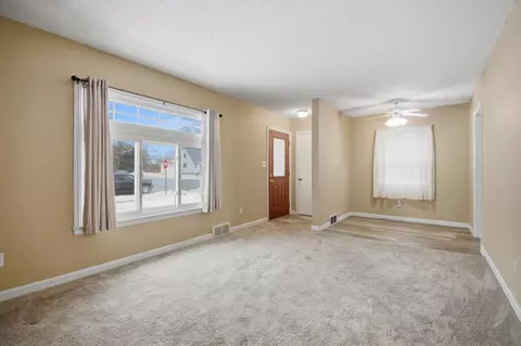 Living - 1918 7th Ave NE, Austin, MN 55912 photo 4 of 5