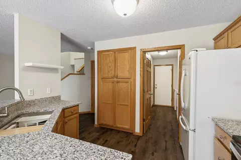 Entry Way - 1780 Talon Trl, Eagan, MN 55122 photo 3 of 7