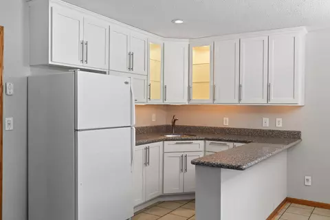 Kitchen - 1780 Talon Trl, Eagan, MN 55122 photo 4 of 4
