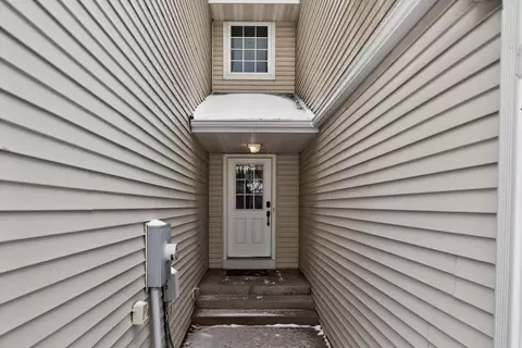 Entry Way - 1780 Talon Trl, Eagan, MN 55122 photo 1 of 7