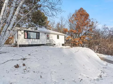 Exterior - 1421 K St NE, Brainerd, MN 56401 photo 3 of 5