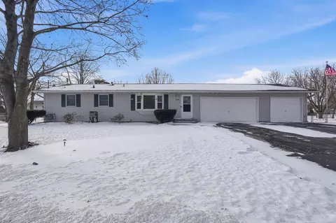 9180 207th St W, Lakeville, MN 55044