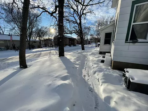 Exterior - 1027 6th Ave S, Saint Cloud, MN 56301 photo 7 of 8