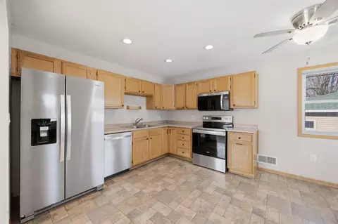 Kitchen - 1261 Skillman Ave E, Maplewood, MN 55109 photo 2 of 3