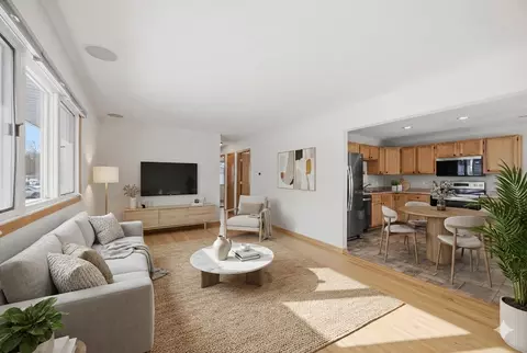 Living - 1261 Skillman Ave E, Maplewood, MN 55109 photo 1 of 4