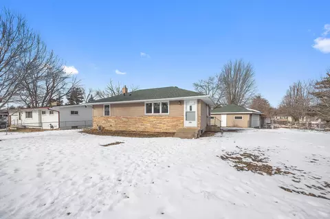 1261 Skillman Ave E, Maplewood, MN 55109