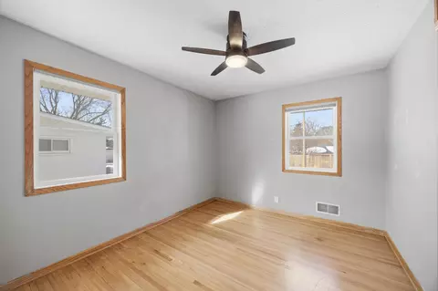 Bedroom - 1261 Skillman Ave E, Maplewood, MN 55109 photo 5 of 6