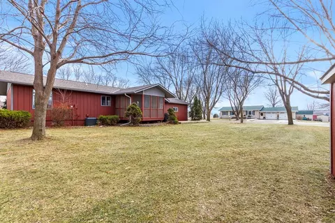 1104 Cheryl Ave, Marshall, MN 56258 photo 6