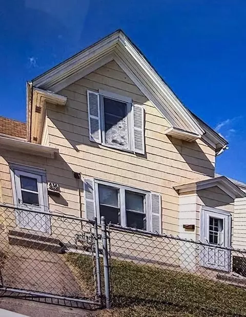 616 Monroe St NE, Minneapolis, MN 55413