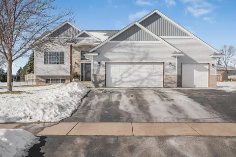 1036 Emerald St NE, Hanover, MN 55341
