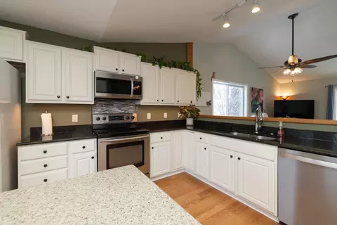 2170 Birch St W, Rosemount, MN 55068 photo 6